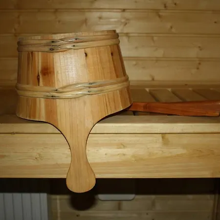 Chalet Surkeenjaerven Jaakon Talot Moksinkyla