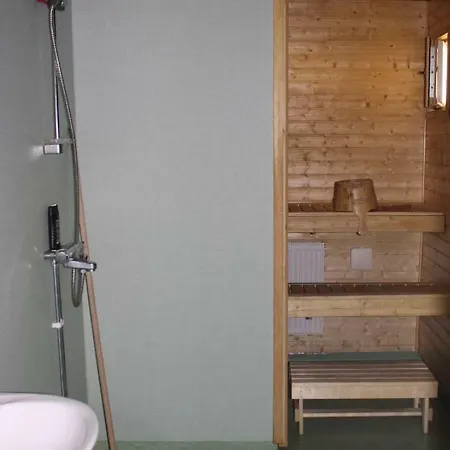 Chalet Surkeenjaerven Jaakon Talot